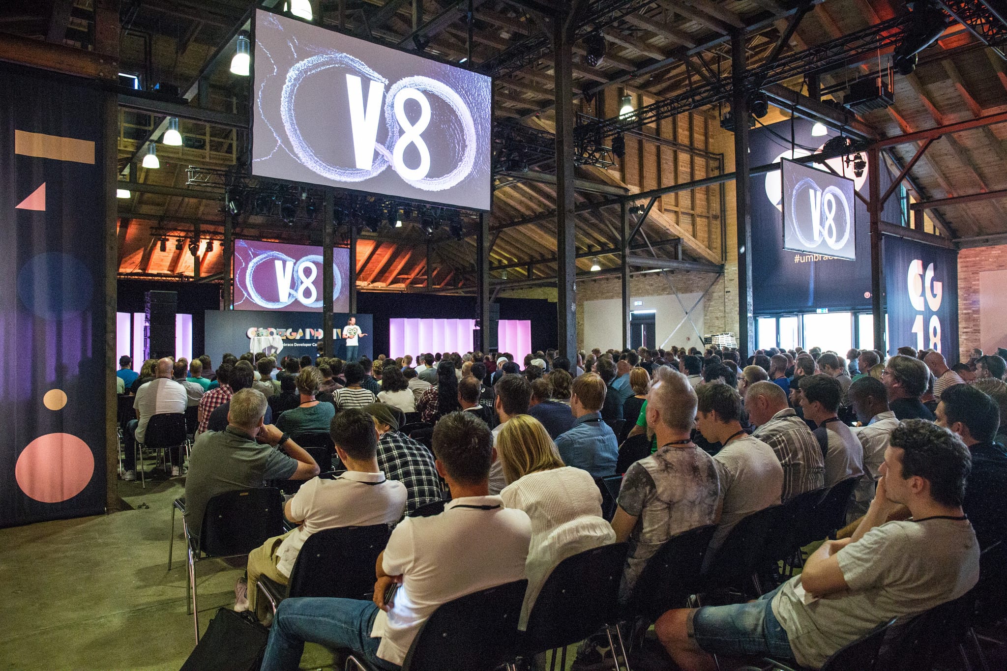 Das Publikum bei der Keynote von Niels Hartvig beim Umbraco-Codegarden 2018